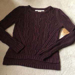 Side slit cableknit sweater!